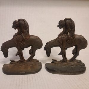 Vintage Cast Iron The Last Trail‎ Bookends Marked 1930 Connecticut Foundry  #902